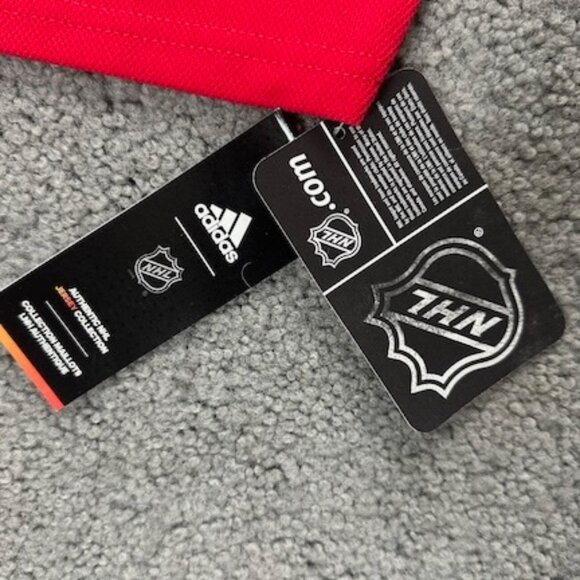 NHL Calgary Flames Adidas Jersey - Size 52 - New with Tags - Perfect Condition - Picture 7 of 14